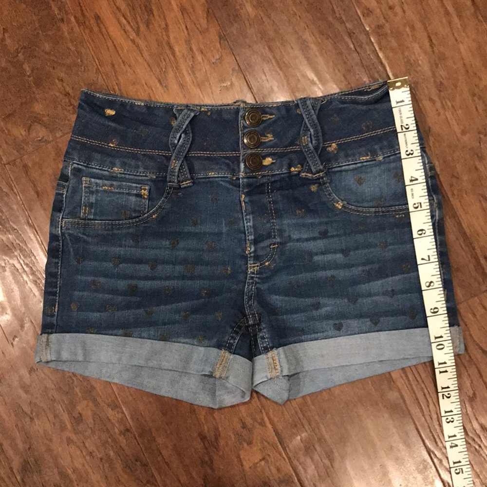 💐Spring sale! 50% off!💐Denim Shorts with Gold Hearts - Picture 6 of 6